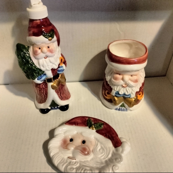 Santa Claus 3PC Holiday Bathroom Sink Set (NEW) Holiday Decor - Picture 1 of 5